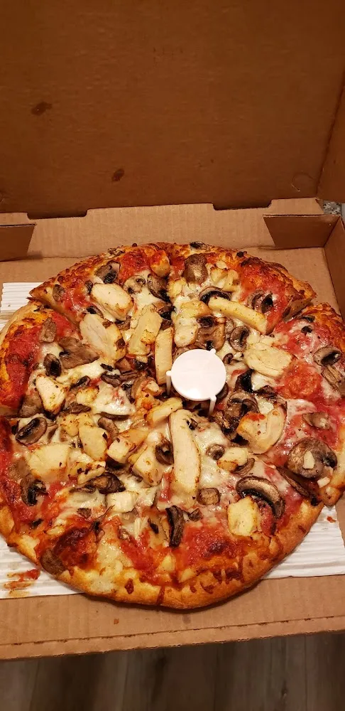 Medium Pizza with Chicken and Mushrooms